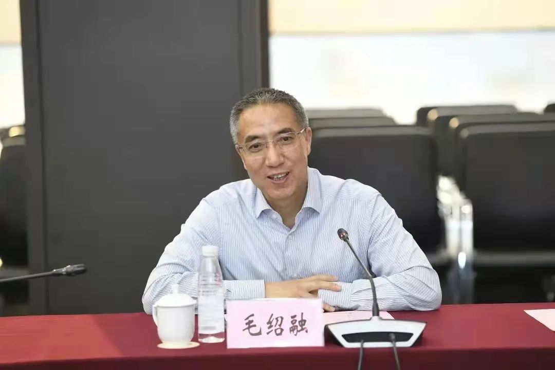 银河yh0076集团与杭报集团签订战略合作协议(图2)